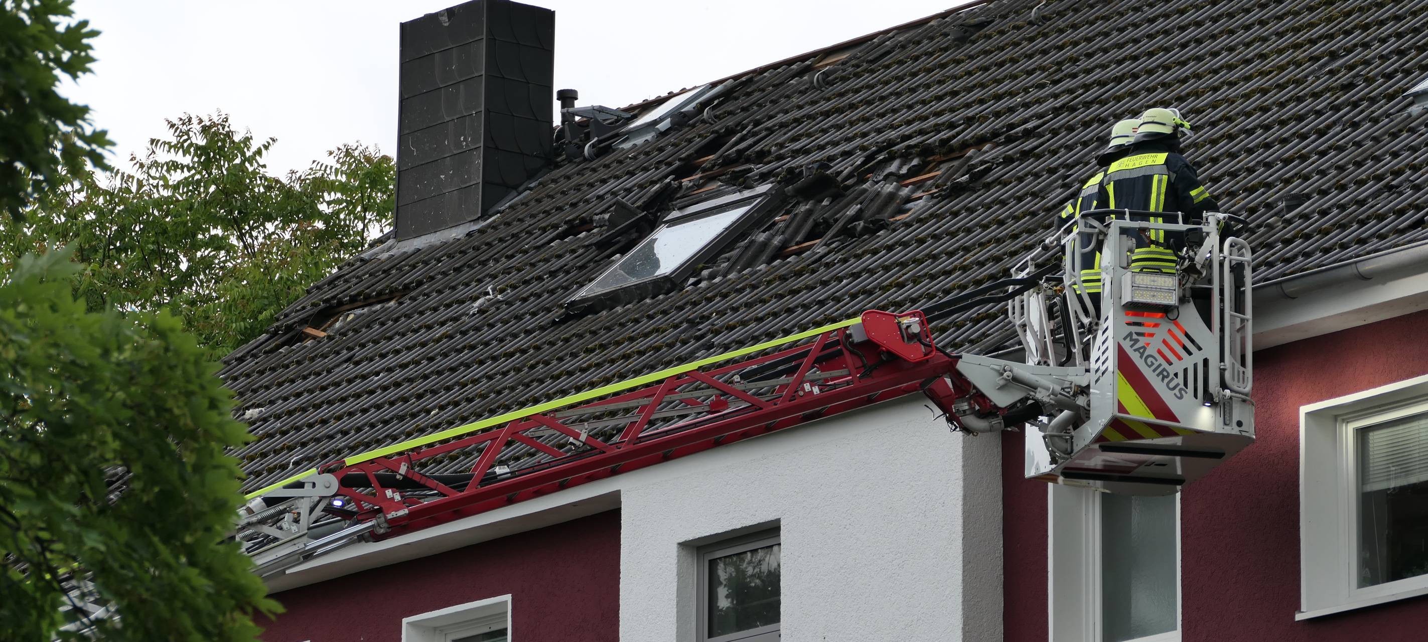 Schneise der Verwüstung nach Sturm in Hagen