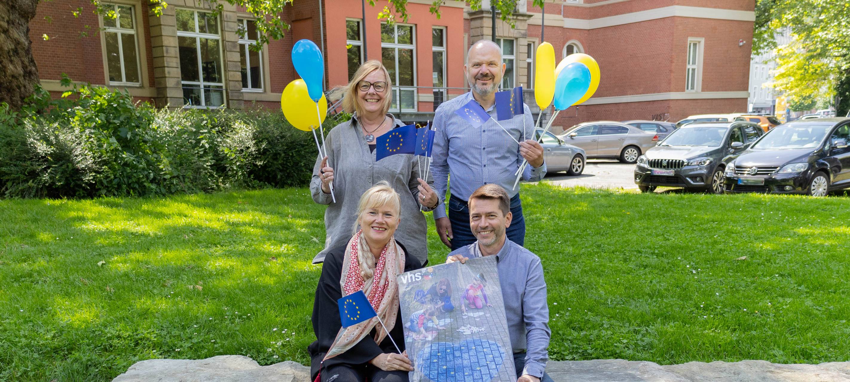 VHS-Studienjahr und Urlaubskorb