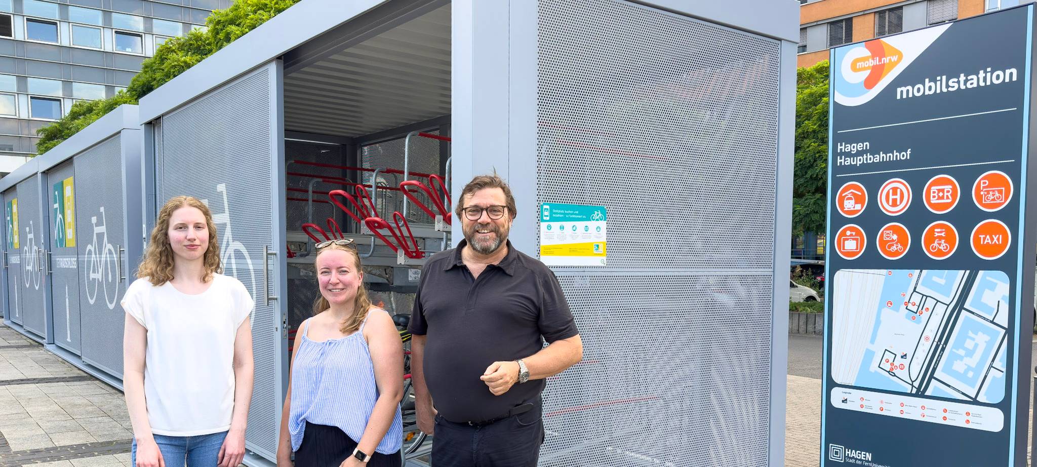 Bahnhof mit Mobilitätsstation