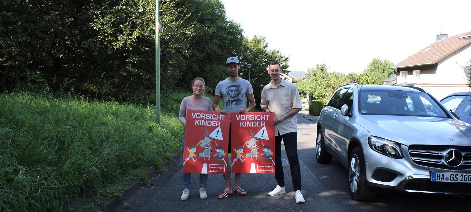 "Vorsicht Kinder!"-Schilder für mehr Sicherheit im Straßenverkehr