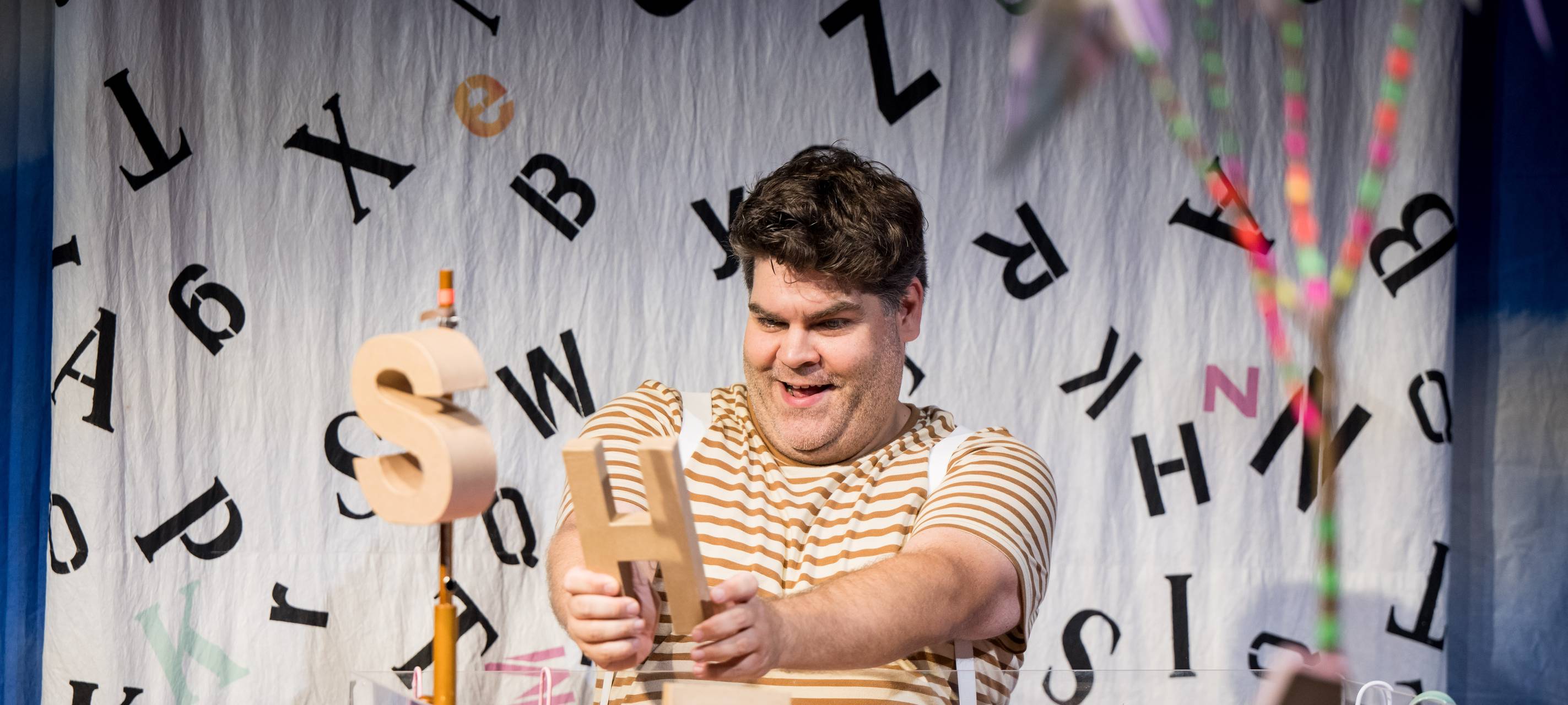 Premiere des Theaterstücks "Zauberwort"