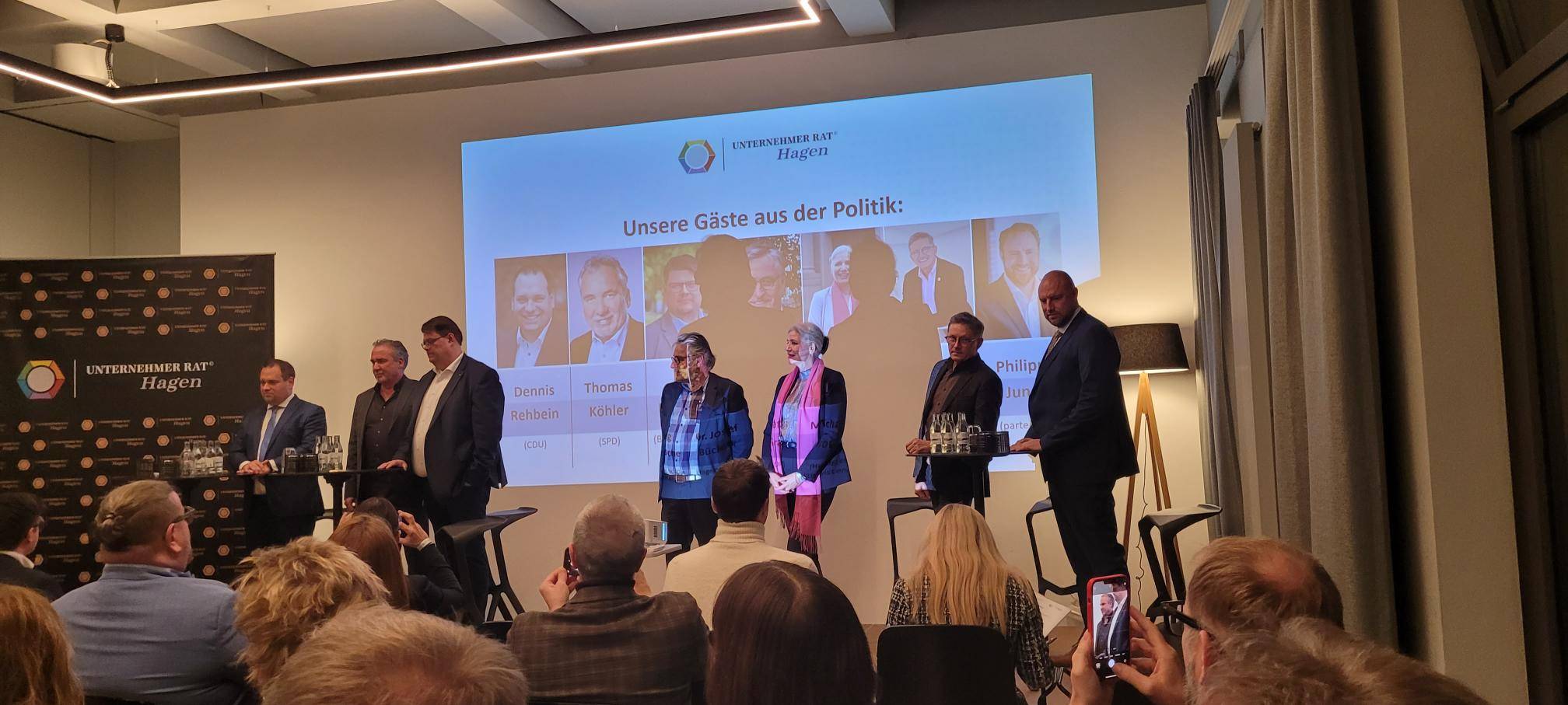 OB-Kandidaten stellen sich erster Talkrunde beim Unternehmerrat