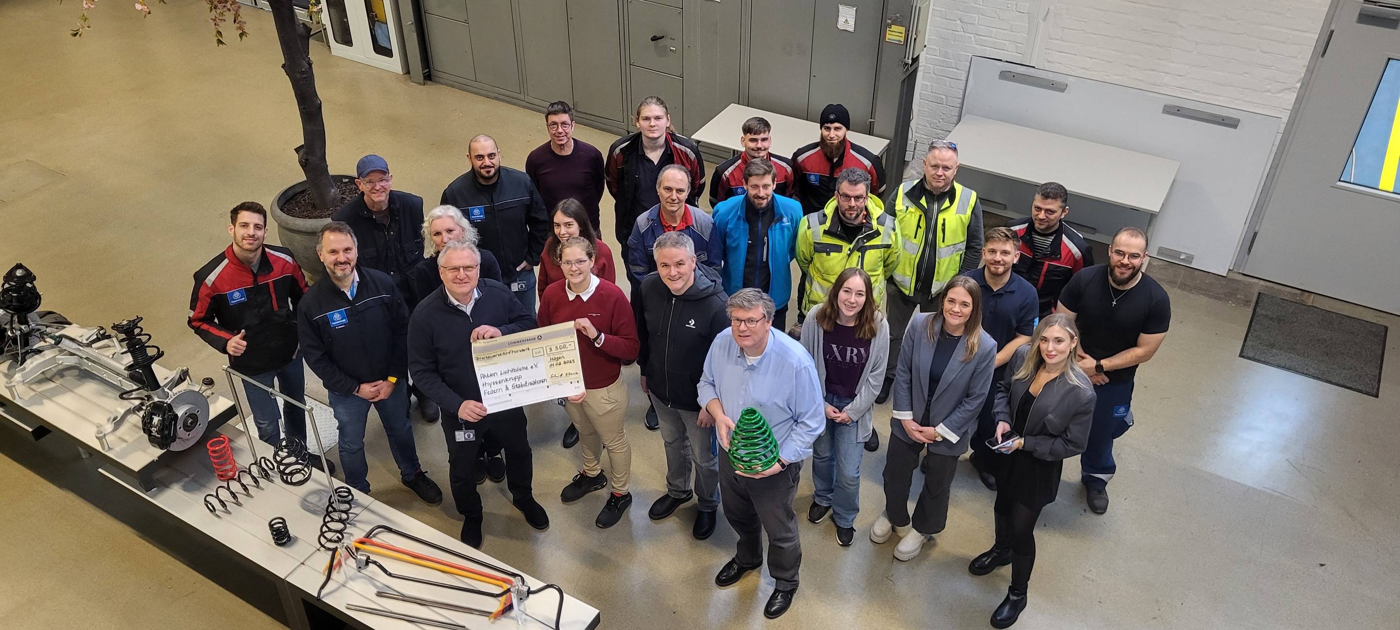 Weihnachtsbaum statt Autofeder