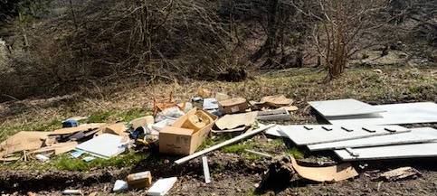 Illegale Müllkippe am Nahmerbach
