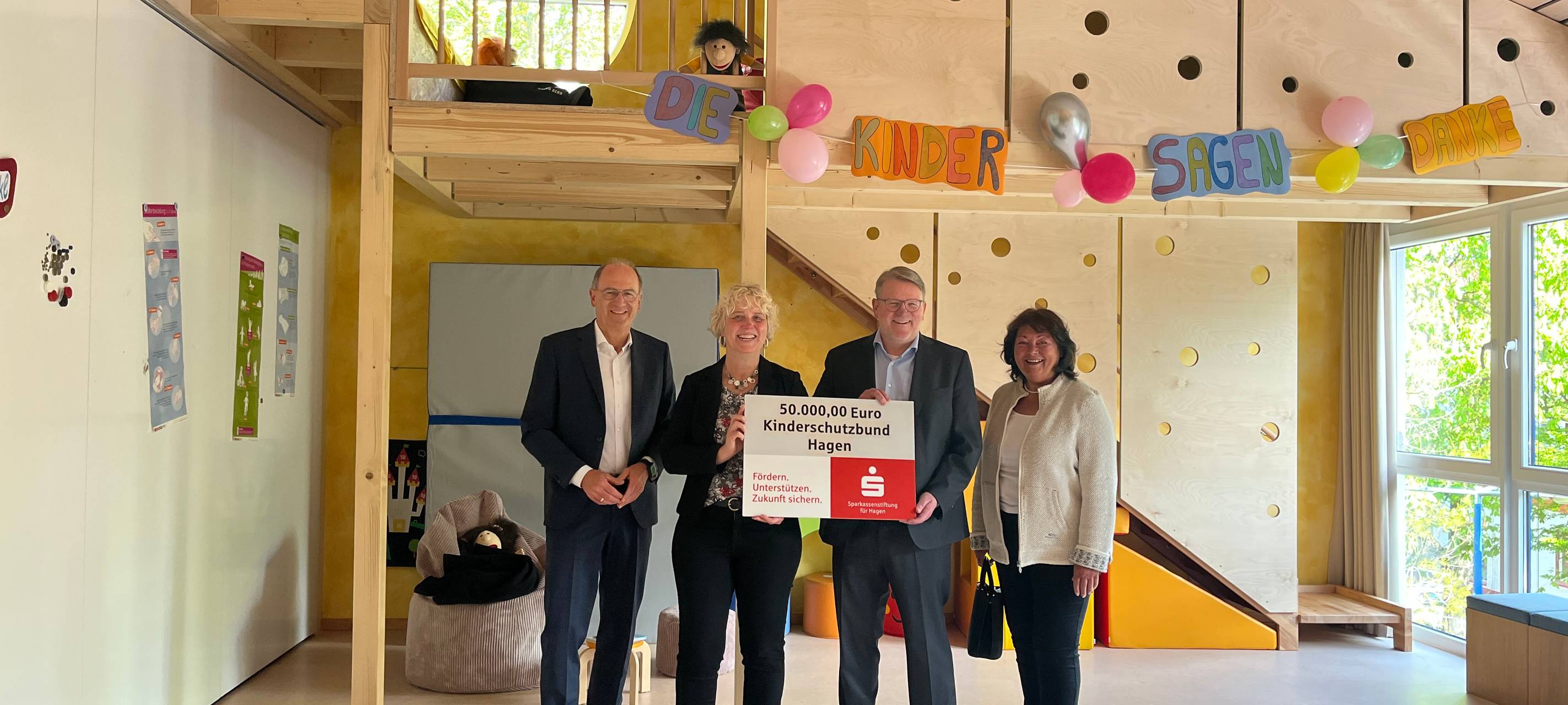 Einweihung der Lese- und Beratungs-Oase im Haus für Kinder