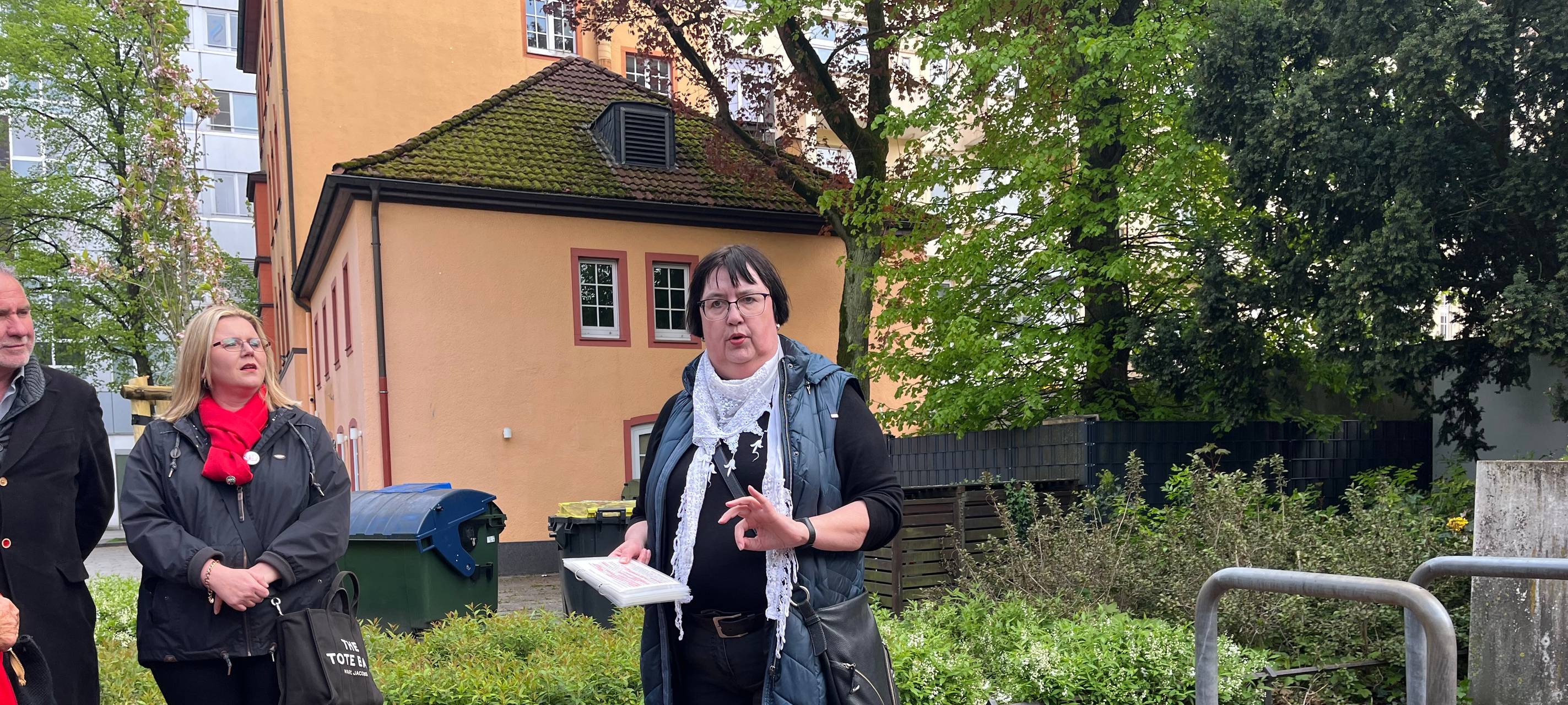 Auf den Spuren vergessener Frauen