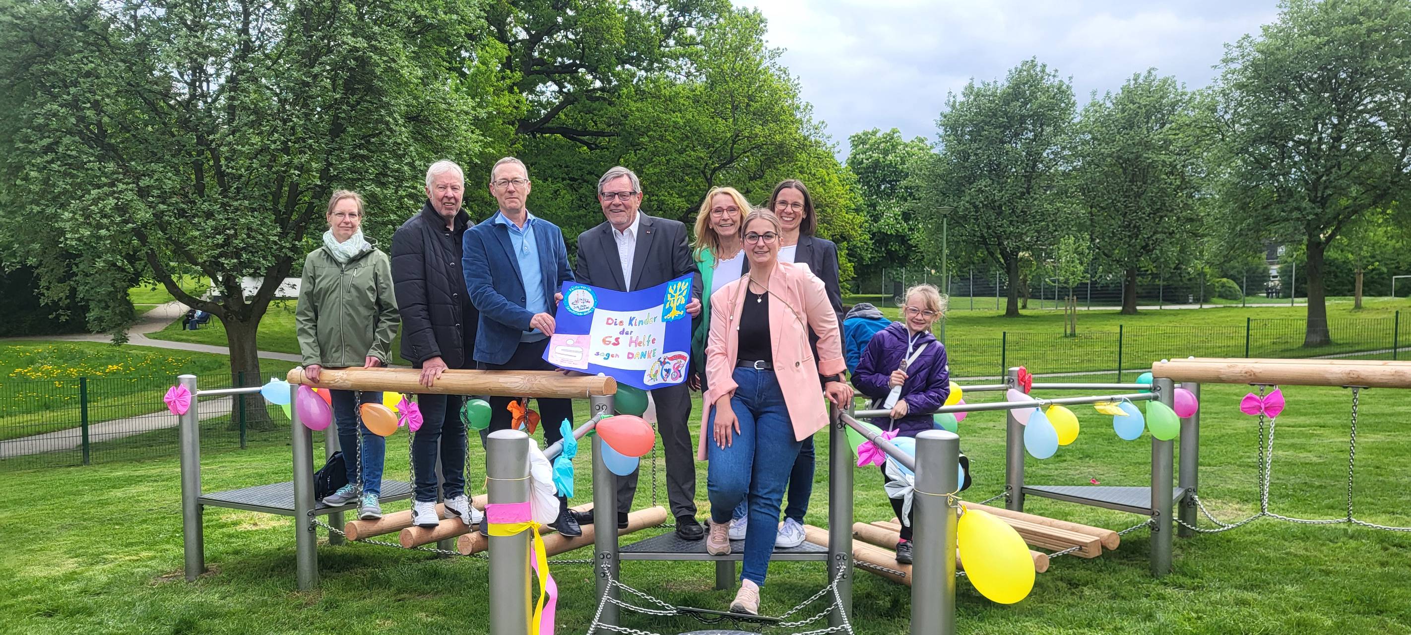 Neues Klettergerüst an GS-Helfe