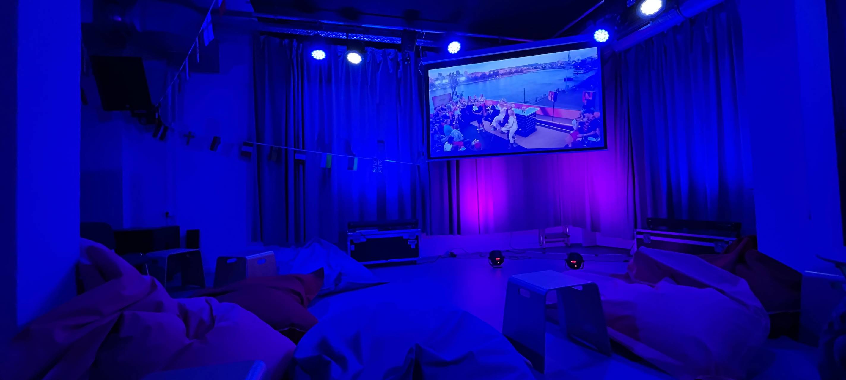 ESC Public Viewing im Allerwelthaus