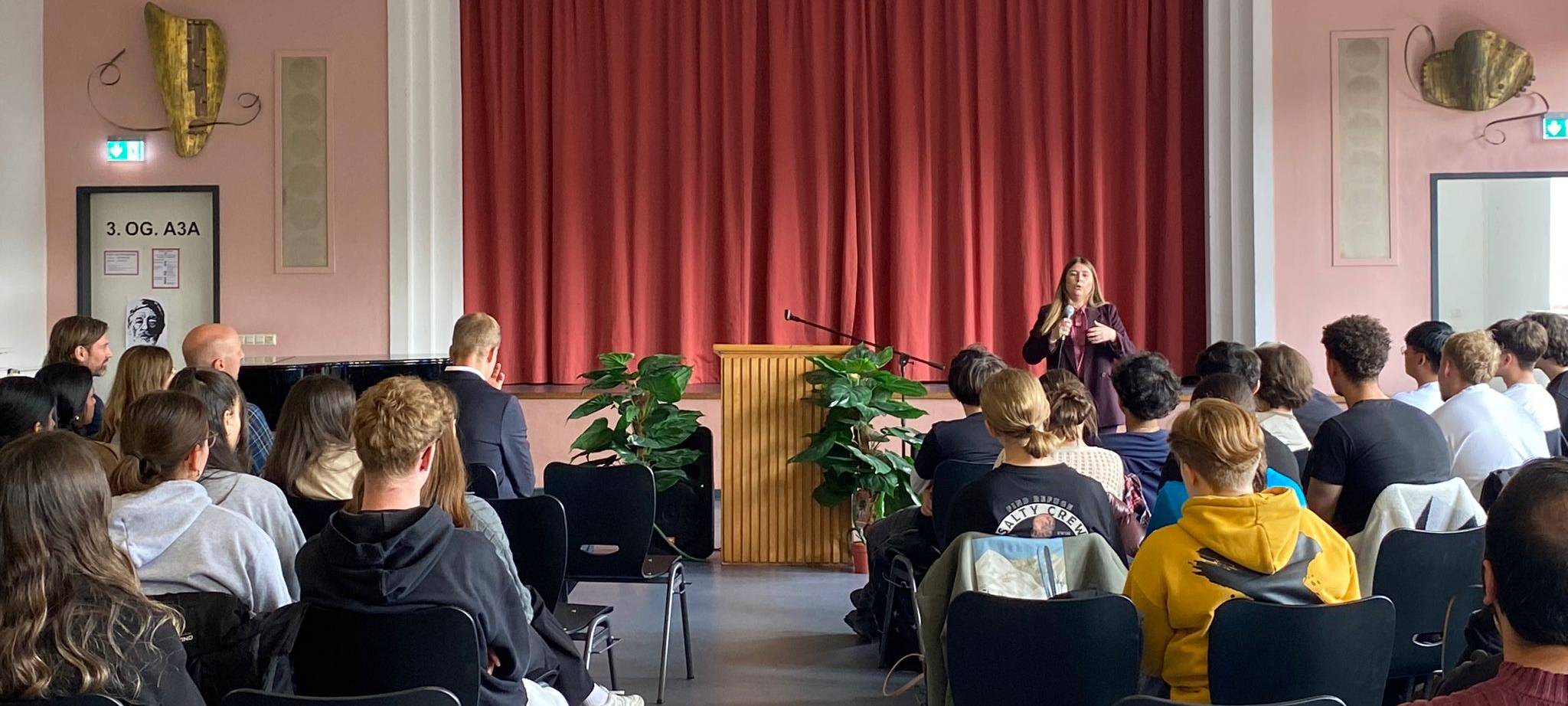Bundestagsabgeordnete zu Besuch am CRG