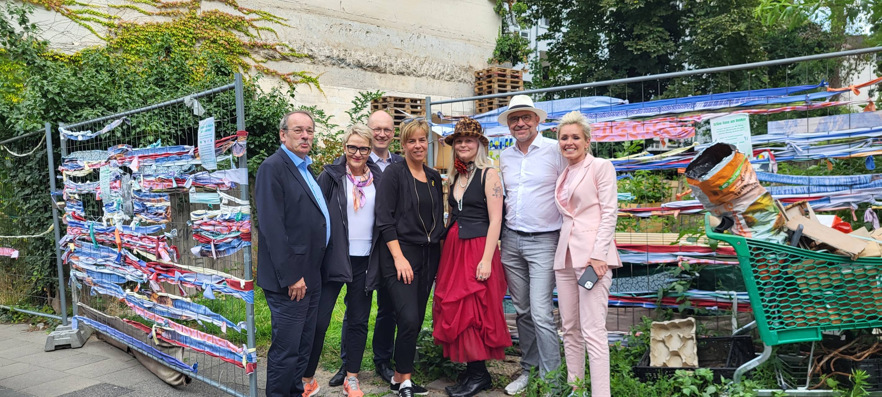 Mit Mona Neubaur durchs Quartier