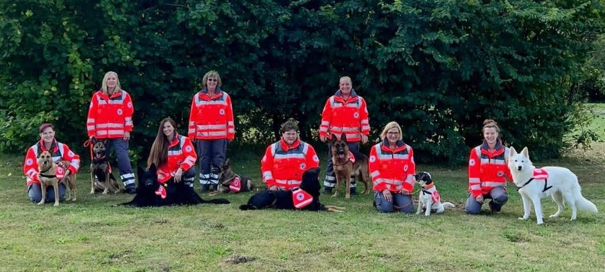 Die neue Rettungshundestaffel des DRK Hohenlimburg - Flächensuchhunde beim Training