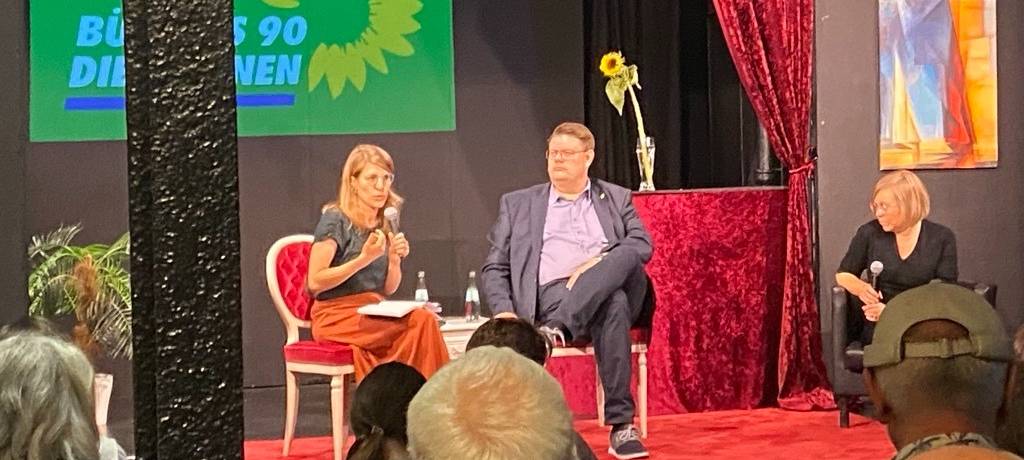 AfD - verbieten oder aushalten?