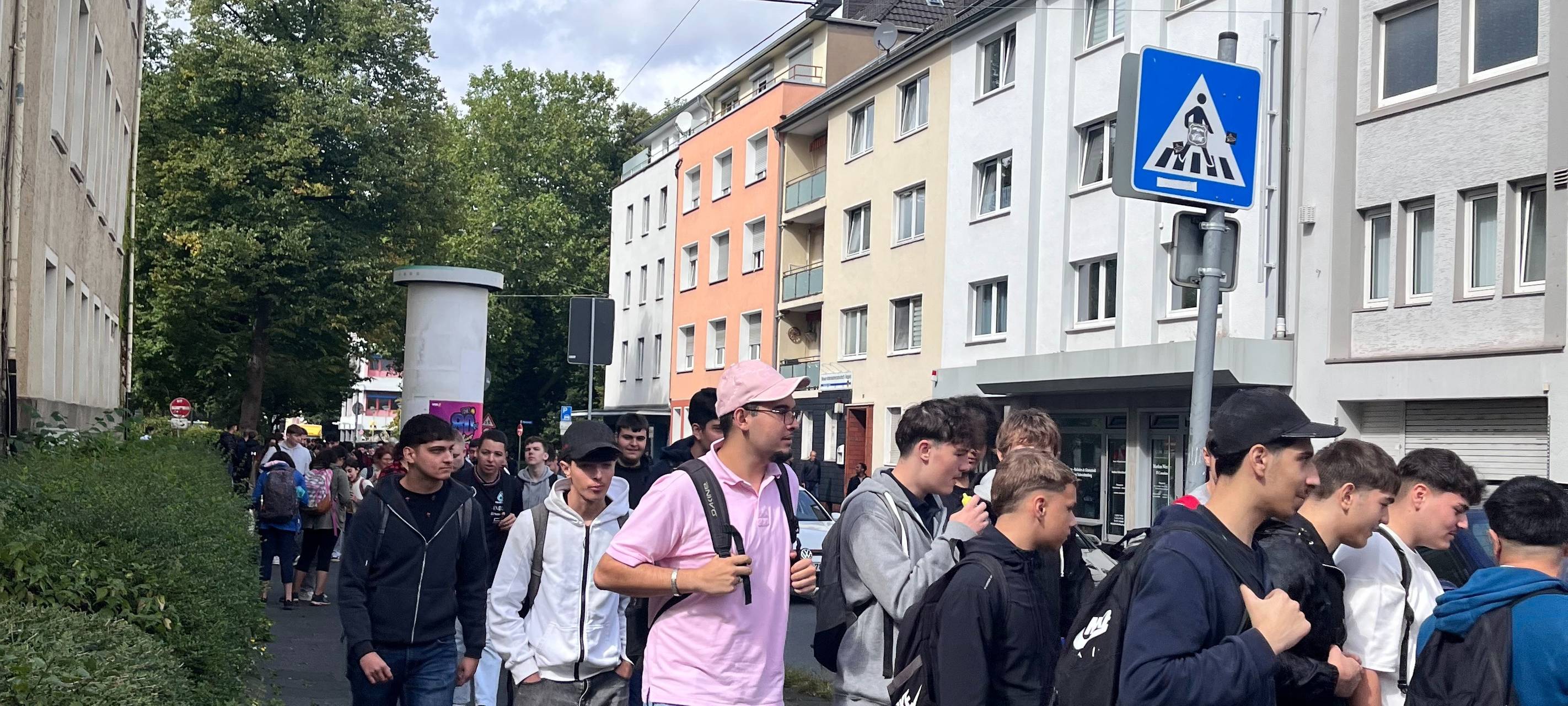 Cuno-Schüler im Gespräch mit dem OB