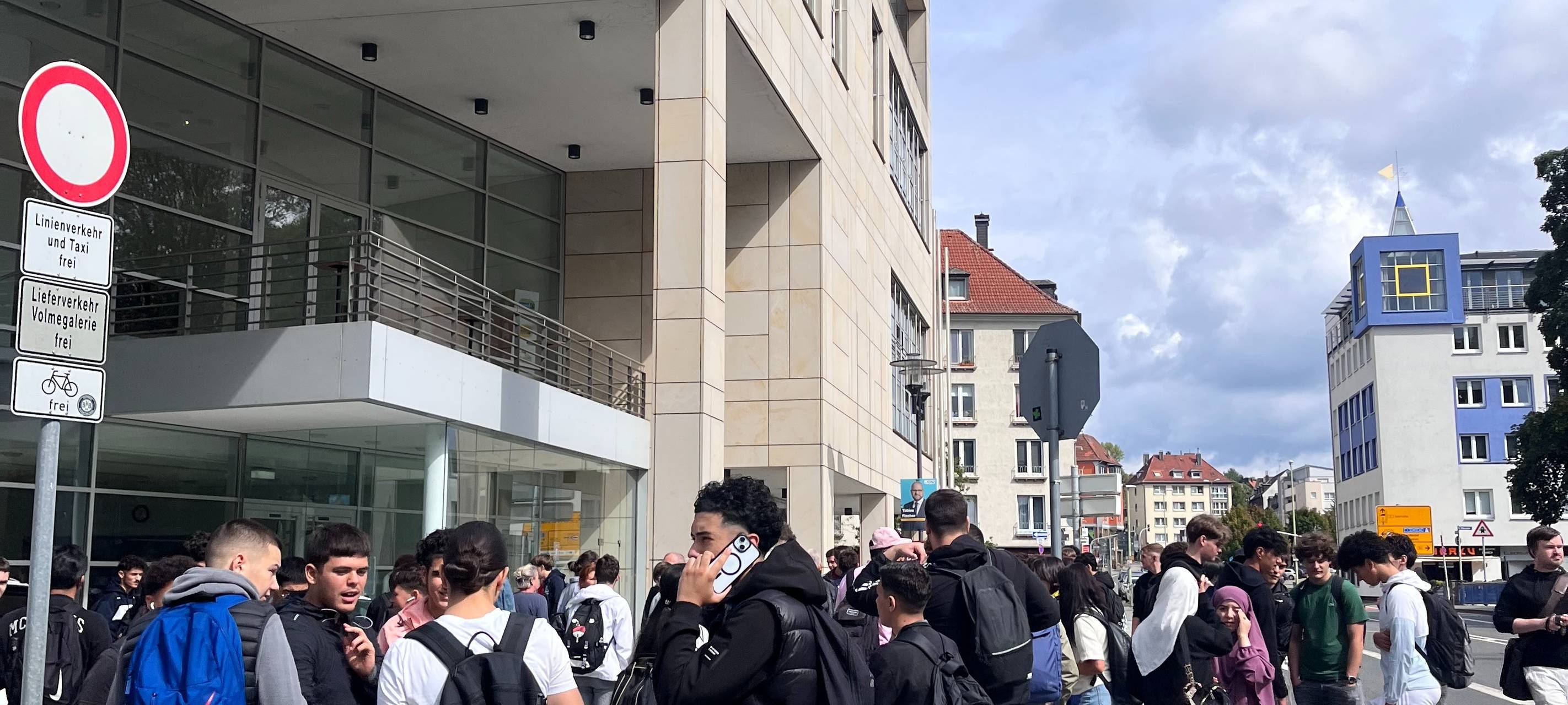 Cuno-Schüler im Gespräch mit dem OB