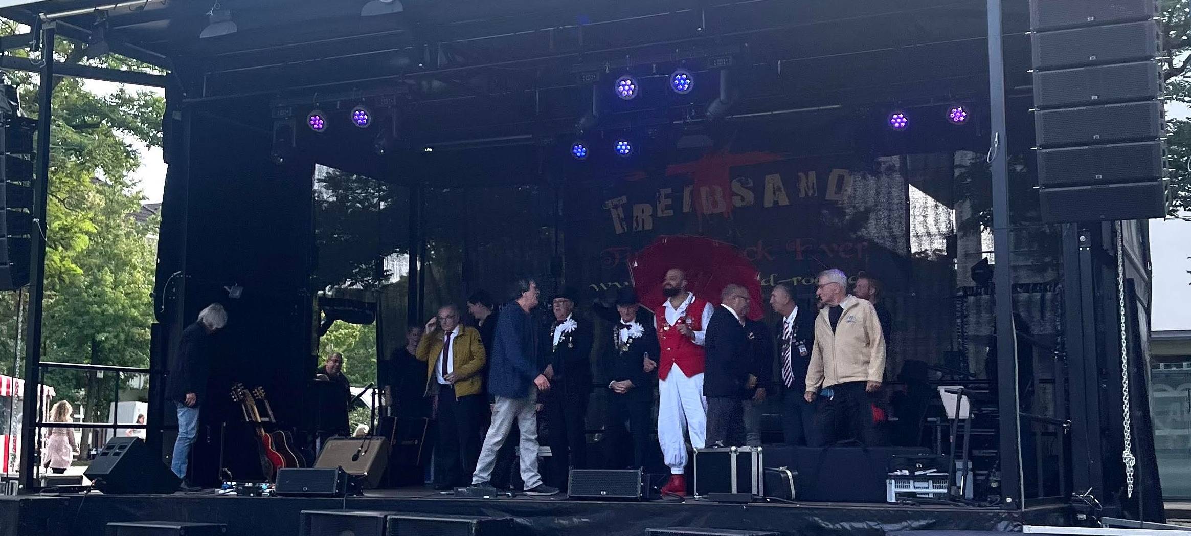 Böllerschuss am Hasper Herbst zum Jubiläum