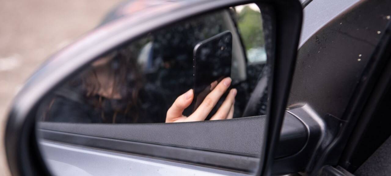 Handykontrollen in NRW: Polizei startet Aktionswoche gegen Ablenkung am Steuer