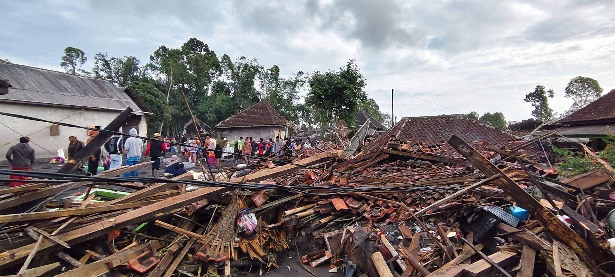 Vulkan Semeru in Indonesien ausgebrochen