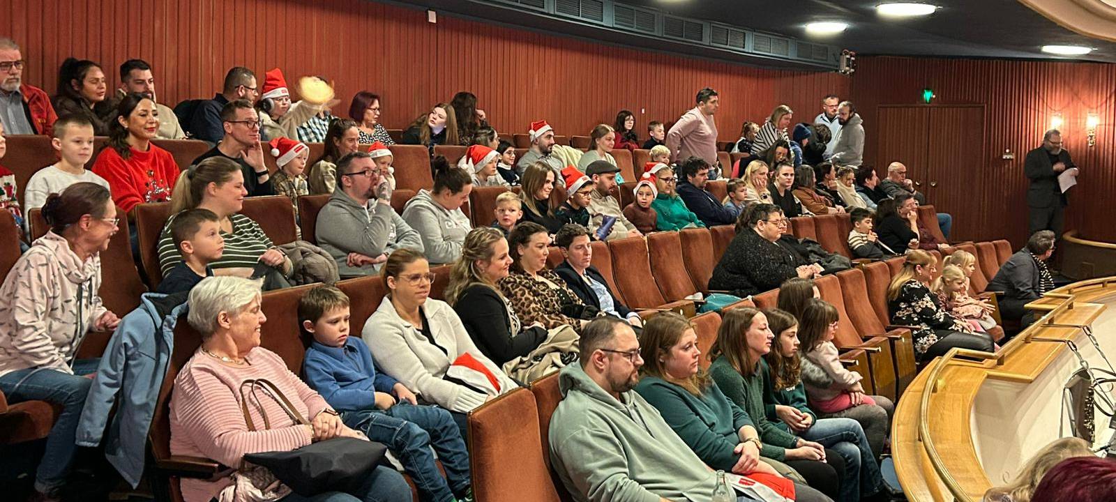 Aladin zu Nikolaus - Radio Hagen hat ins Theater eingeladen!