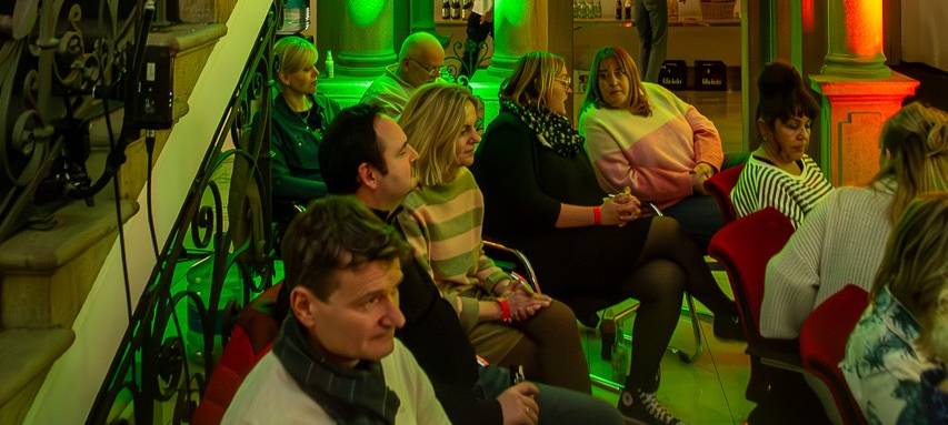 Leon Windscheid – hautnah: Ein unvergesslicher Abend für Aktion Lichtblicke