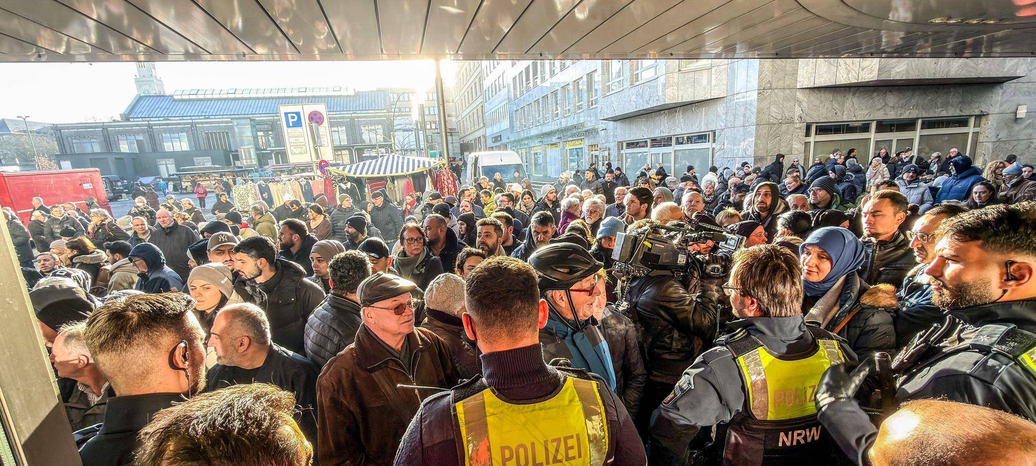 Nach dem Einbruch in den Tresorraum einer Bank