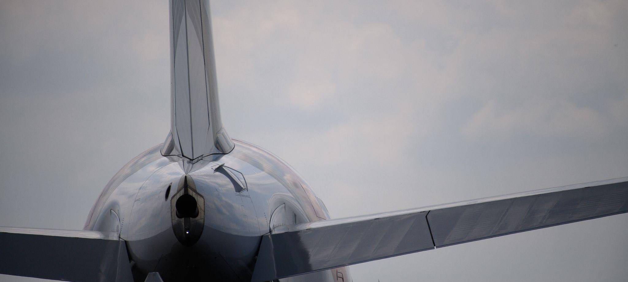 Besucher der ILA steigen in einen Airbus A380 ein