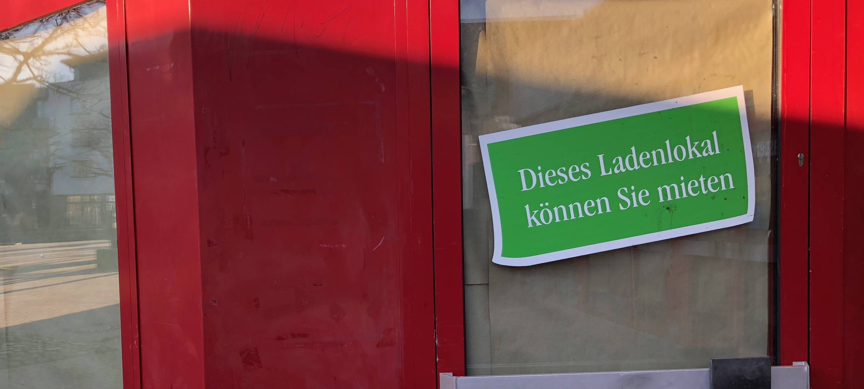 Aus leeren Läden werden Wohnungen