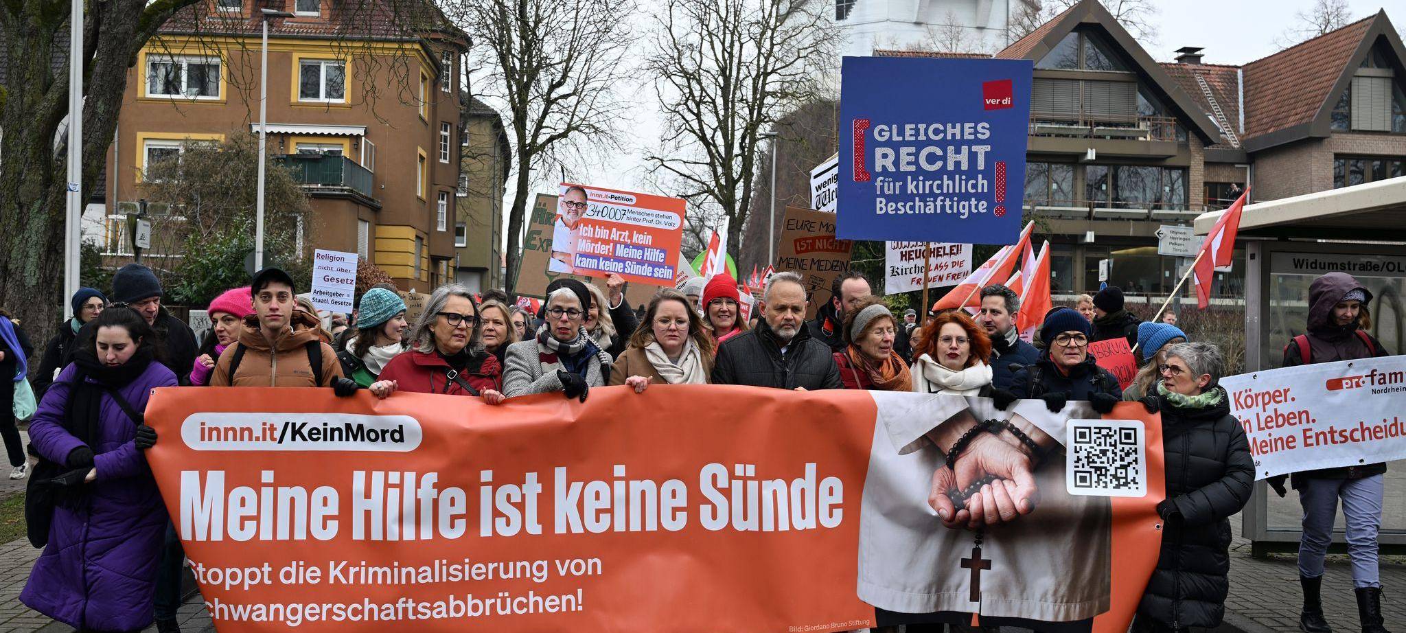 Streit um Abtreibung vor Gericht