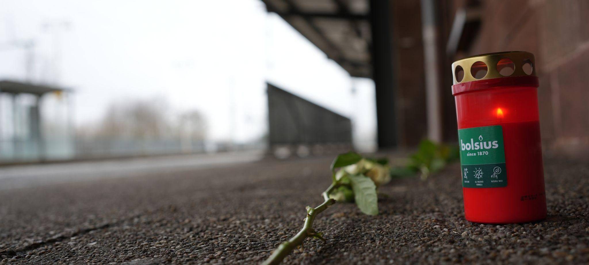 Zugbegleiter stirbt nach Angriff bei Ticketkontrolle