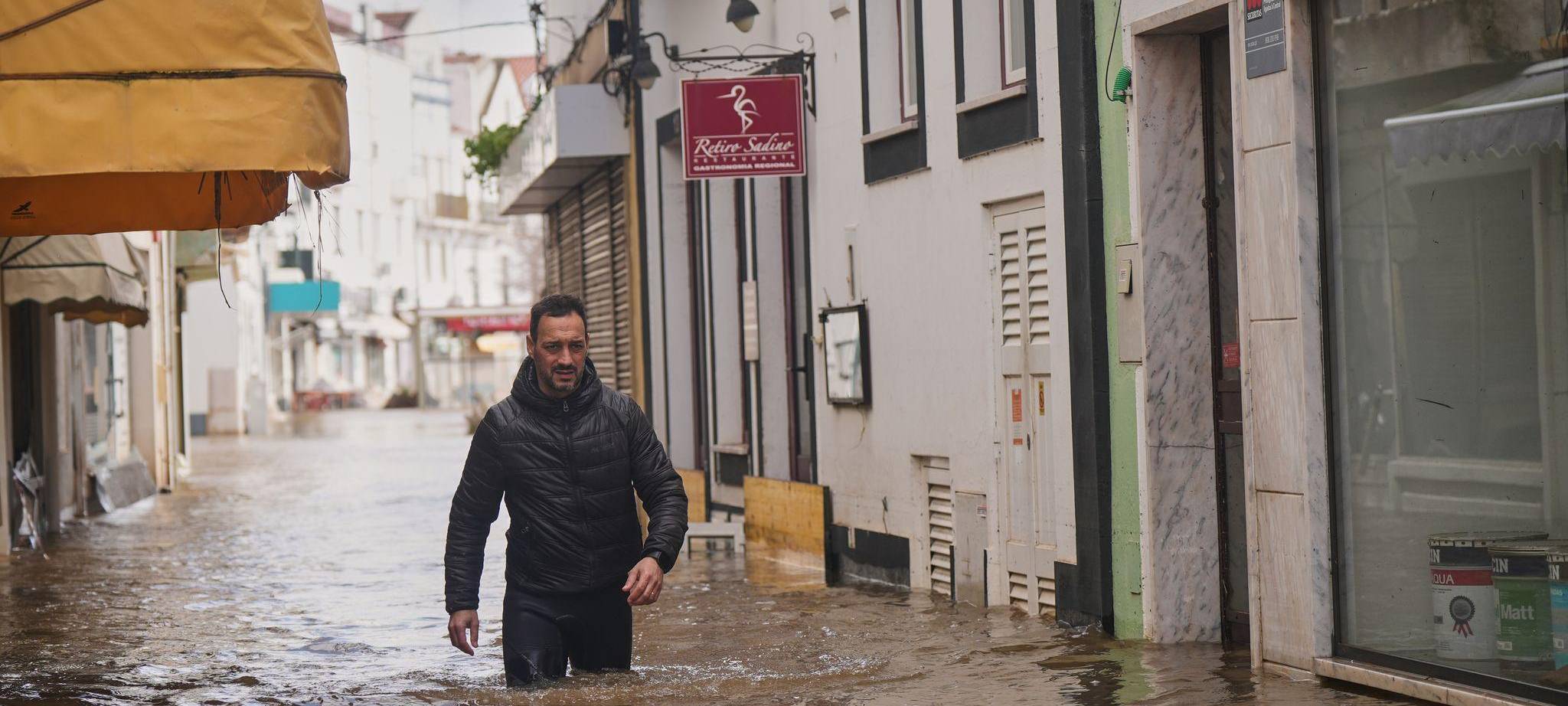 Überschwemmungen in Portugal