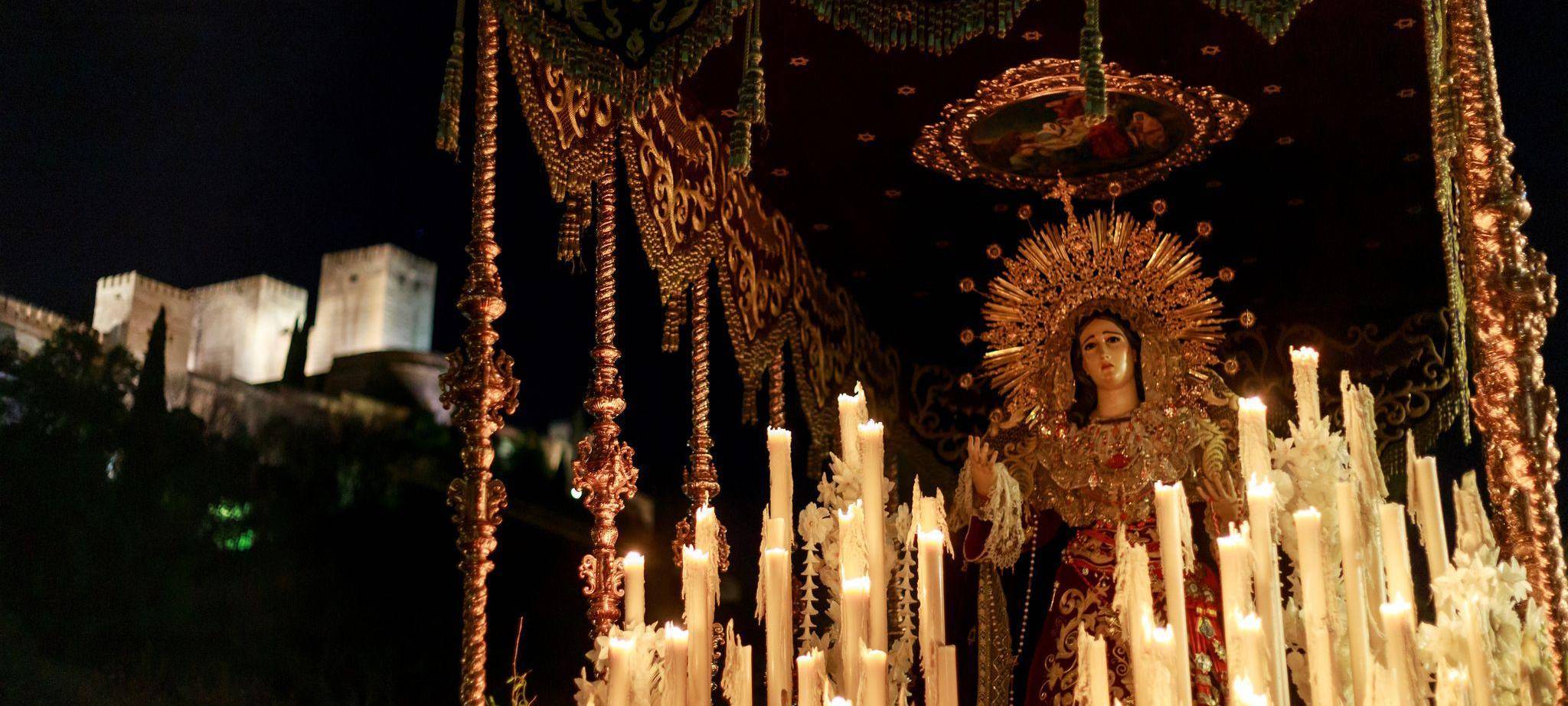 Prozession in Granada