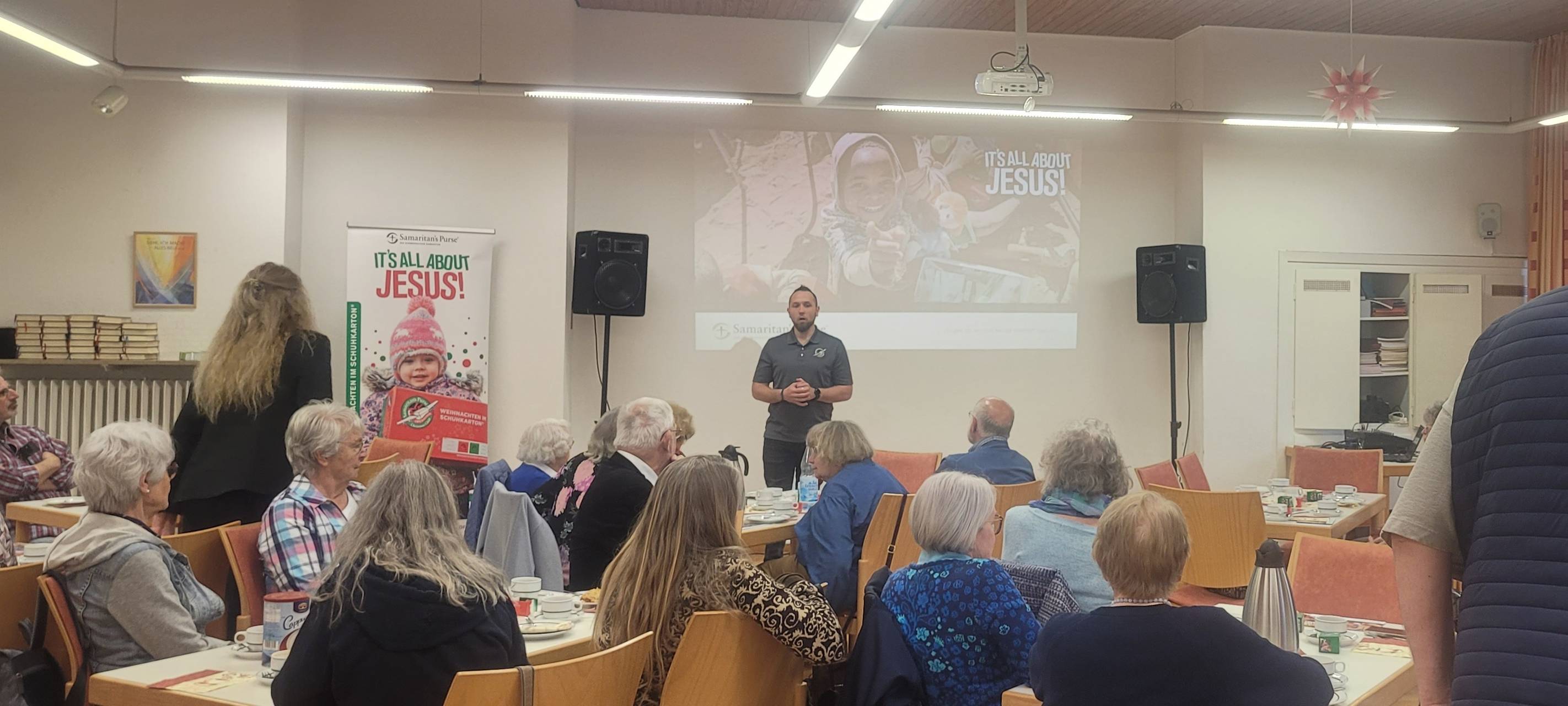 Vortrag zu "Weihnachten im Schuhkarton"