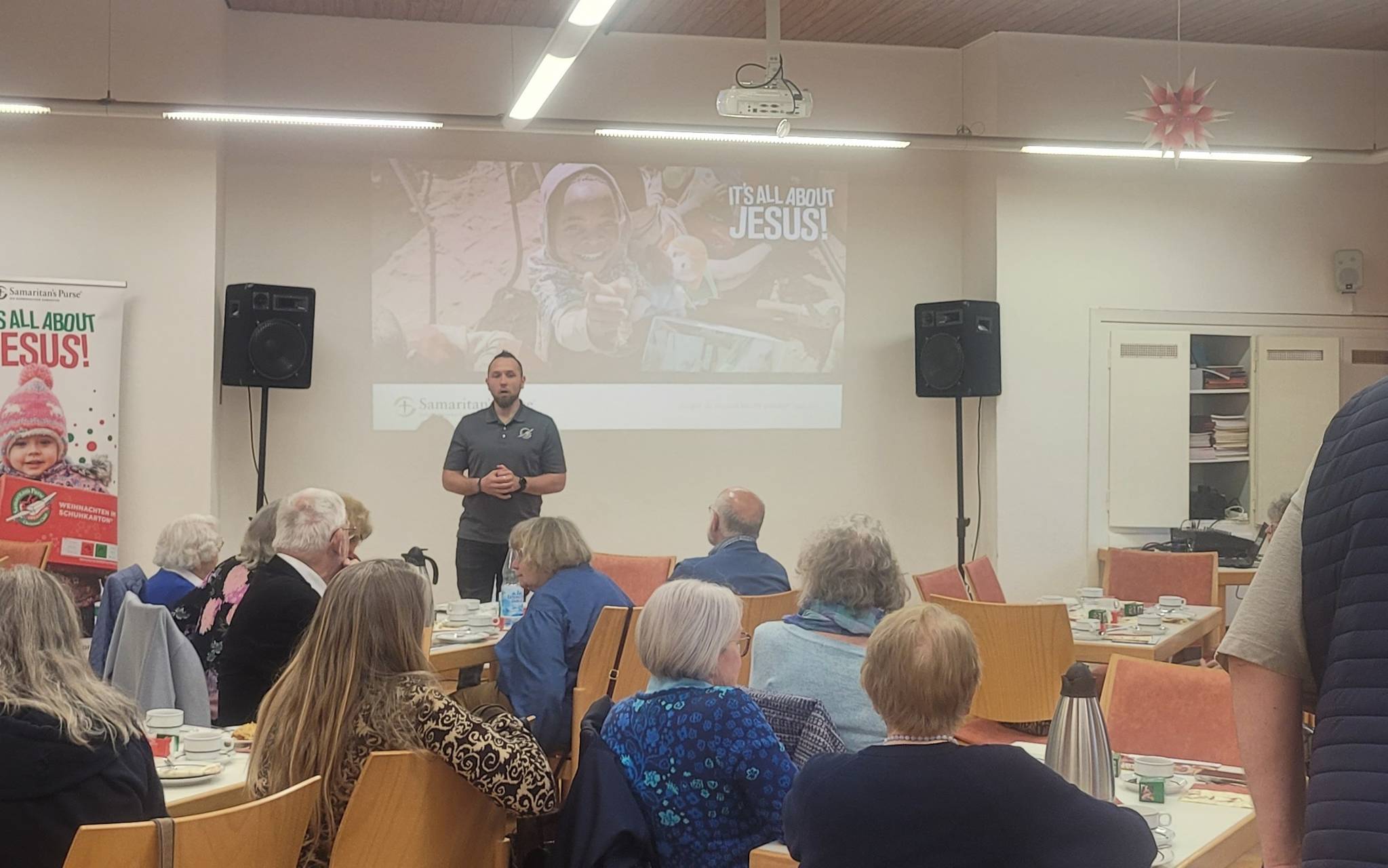 Vortrag zu "Weihnachten im Schuhkarton"