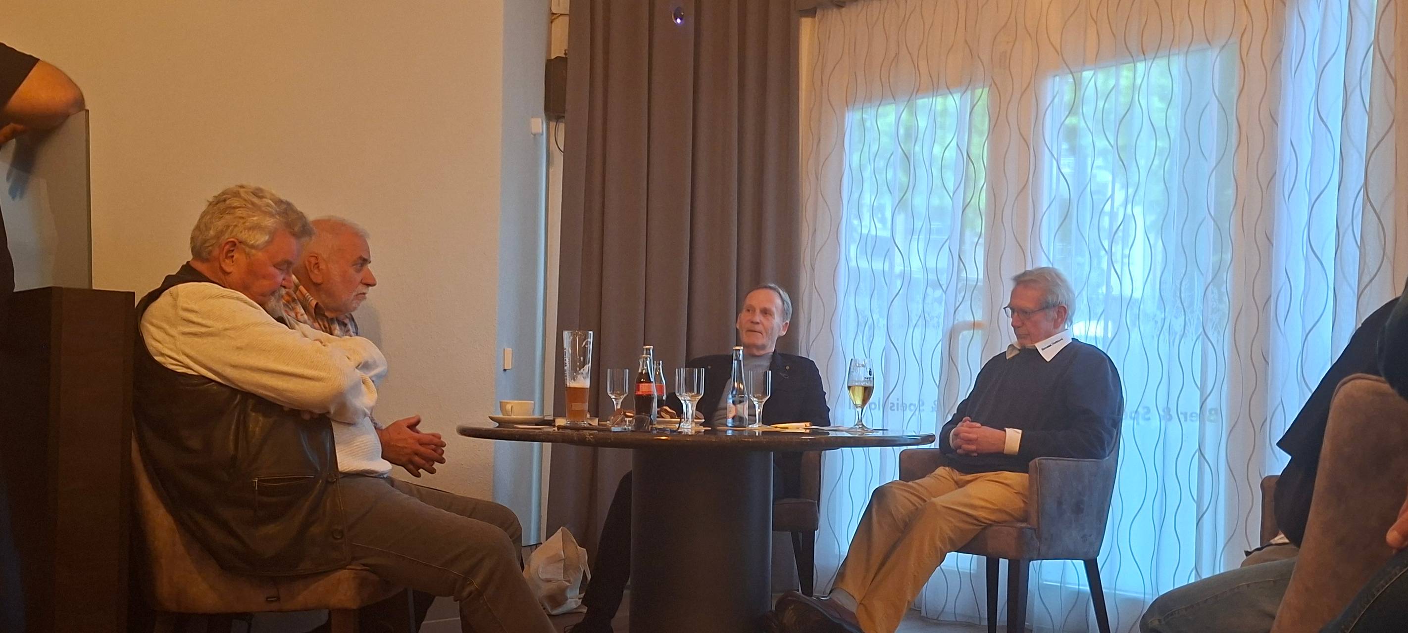BVB-Präsident Watzke zu Gast in Hagen - Kneipenabend mit klaren Worten