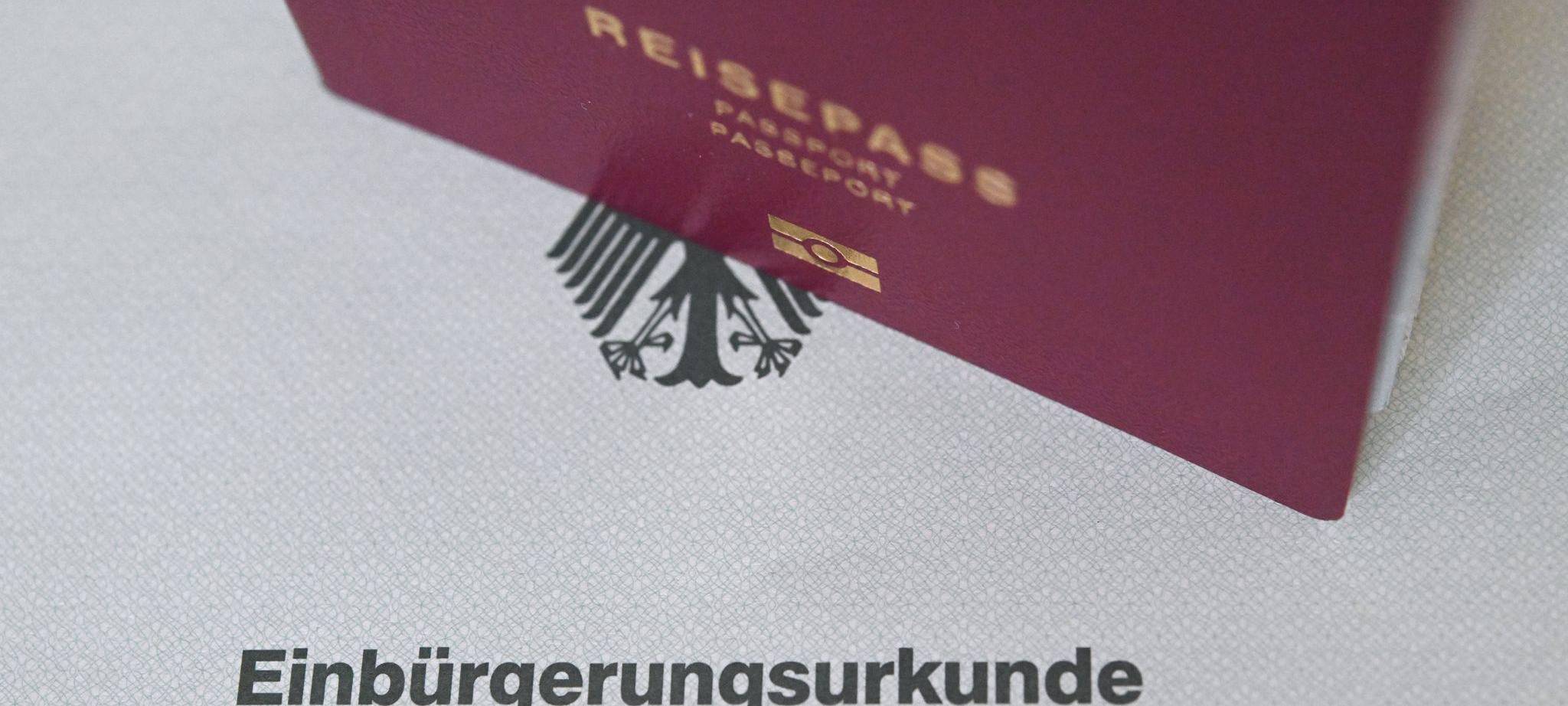 Einbürgerung