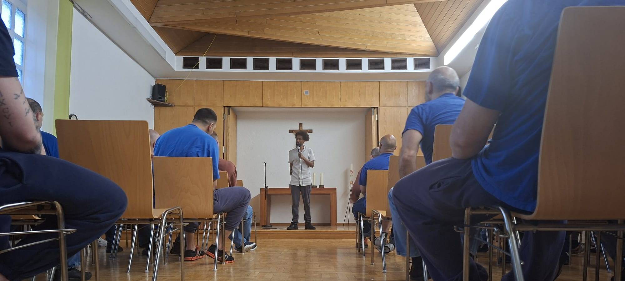 Wenn der Knast lacht: Besondere Comedy-Nacht in der JVA Hage