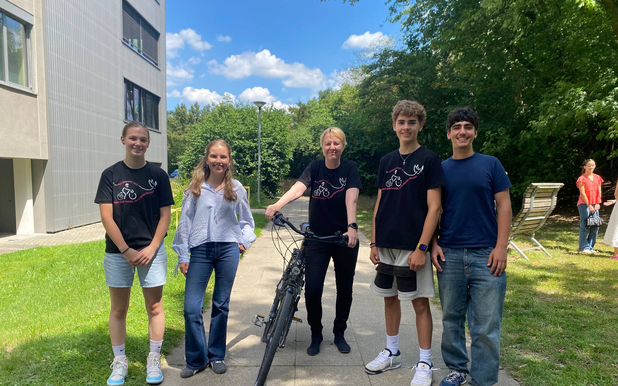 Schüler begeben sich auf "Friedensfahrt"