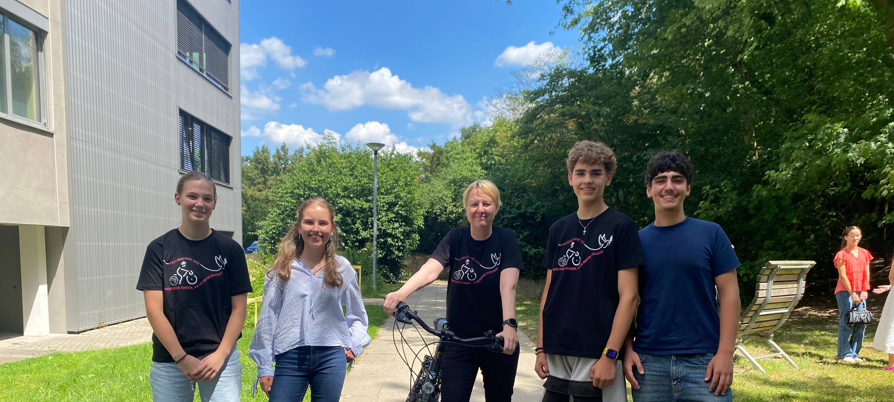 Schüler begeben sich auf "Friedensfahrt"