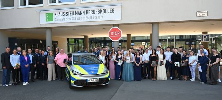 FOS Absolventen Klaus-Steilmann-Berufskolleg in Bochum-Wattenscheid
