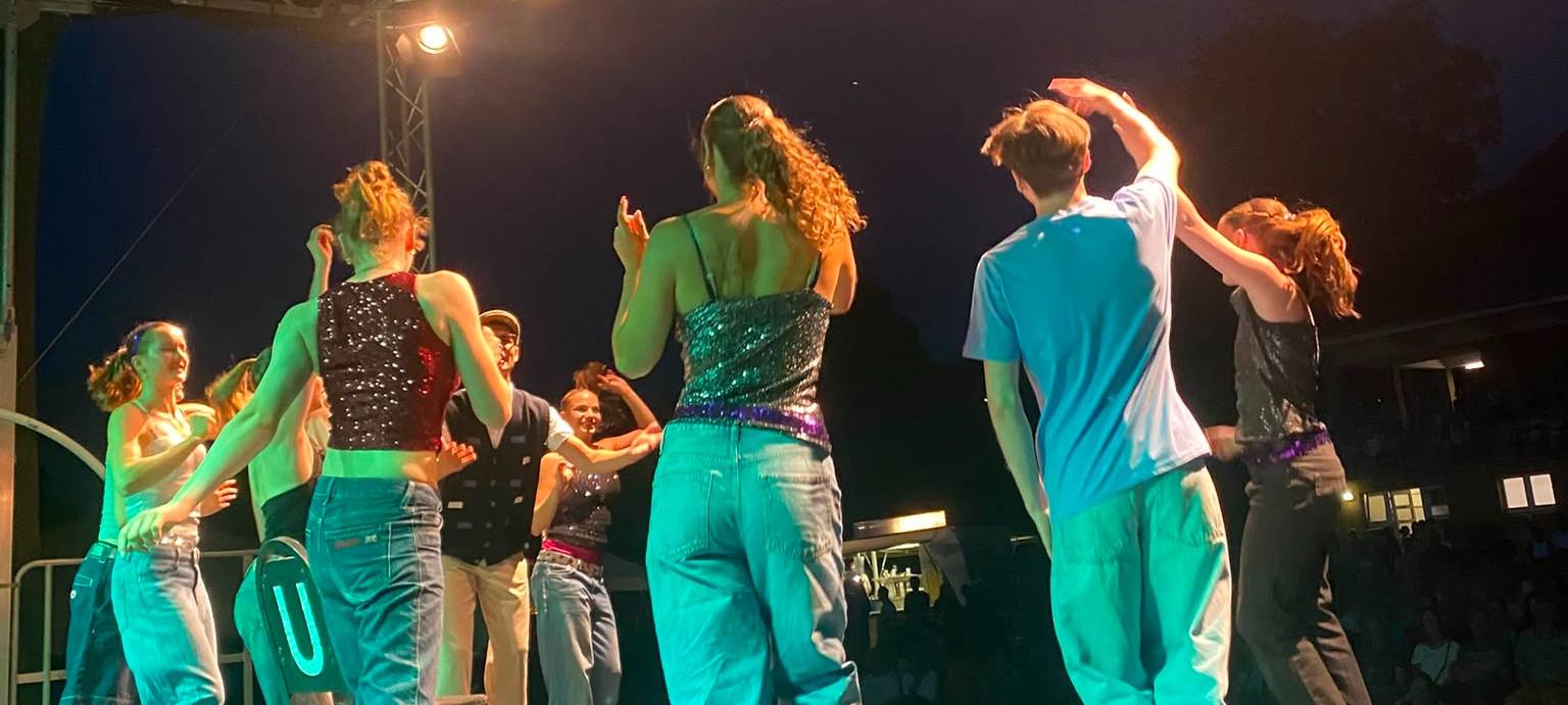 Muschelsalat feiert 40. Jubiläum mit Comedy und Akrobatik