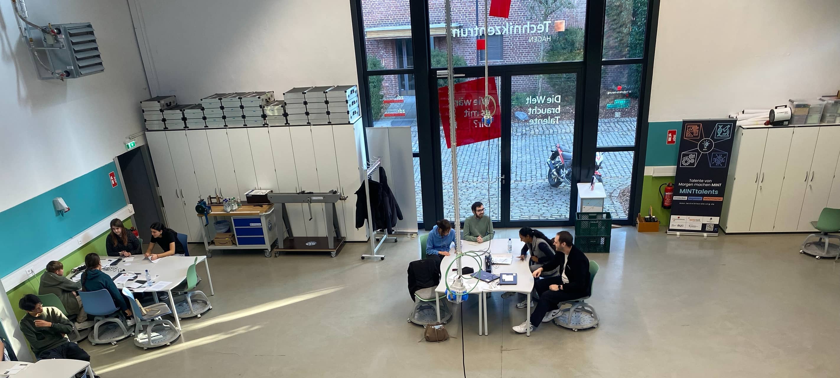 Schüler lernen Kryptografie im Hackercamp