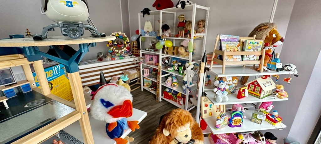 HEB sammelt Spielzeug für den Werkhof