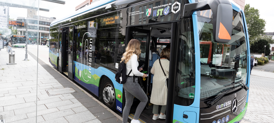 Busse - elektrisch und bargeldlos